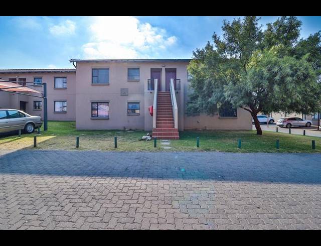 2 BEDROOM APARTMENT FOR SALE IN ALBEMARLE